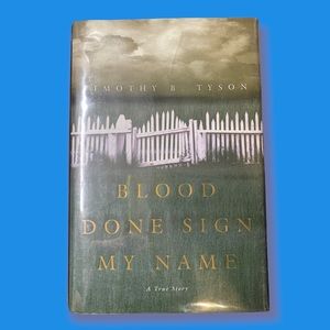 *🌀3/$15 Blue Background Books🌀* Free shipping on 6 or more.